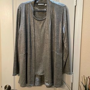 Susan Graver women’s liquid knit metallic silver tank and jacket set Size large.